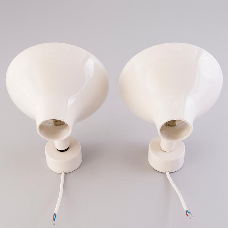 JUKKA KORPIHETE, a pair of wall sconces for Byrolights, 2006.