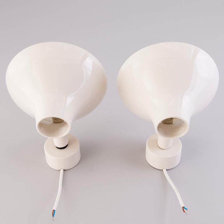 JUKKA KORPIHETE, a pair of wall sconces for Byrolights, 2006.