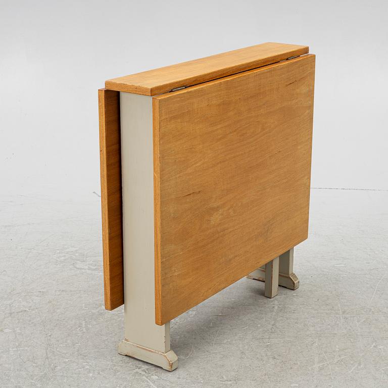 Carl Malmsten, a drop-leaf table, "Vapensmeden", second half of the 20th century.