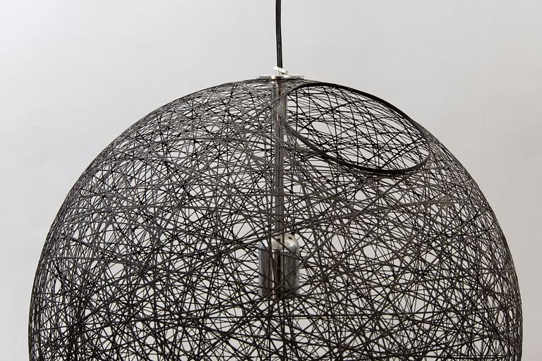 BERTJAN POT, taklampa, "Random Light Medium", Moooi. Formgiven 2001.