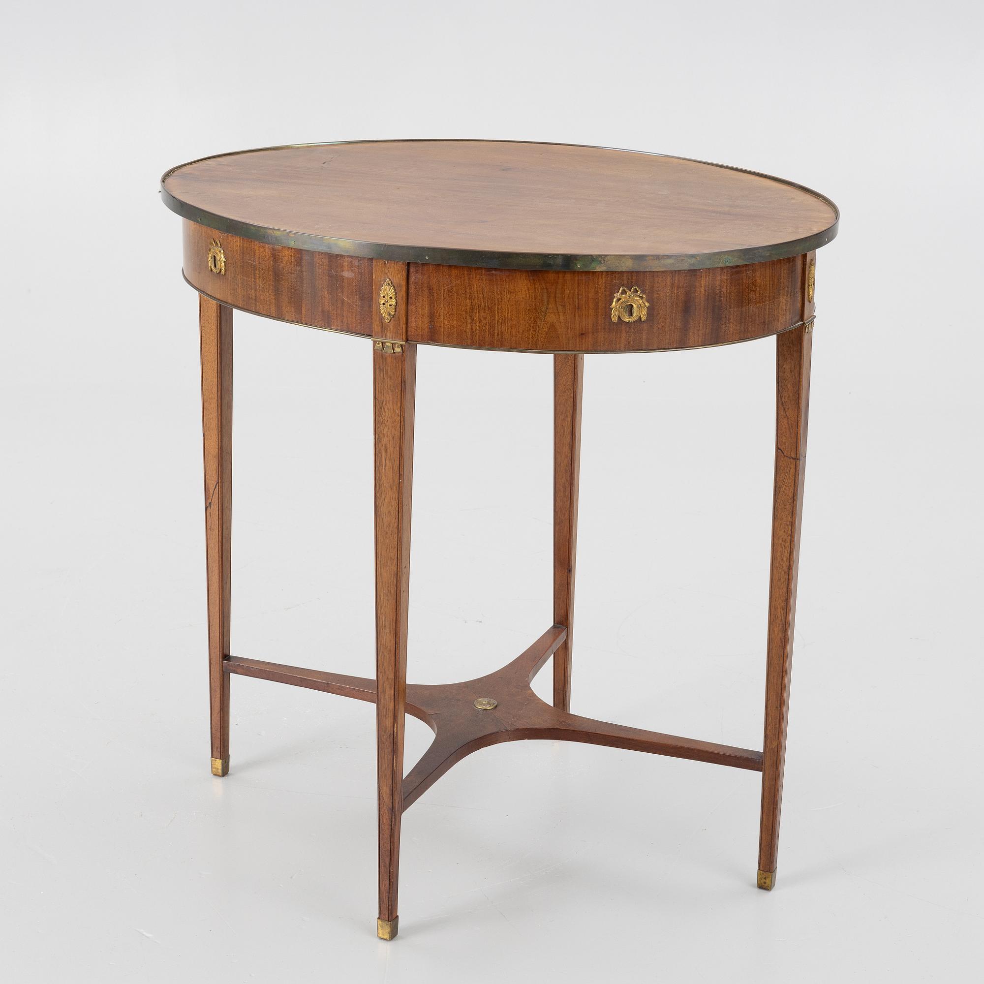 A Gustavian style table, early 20th Century.