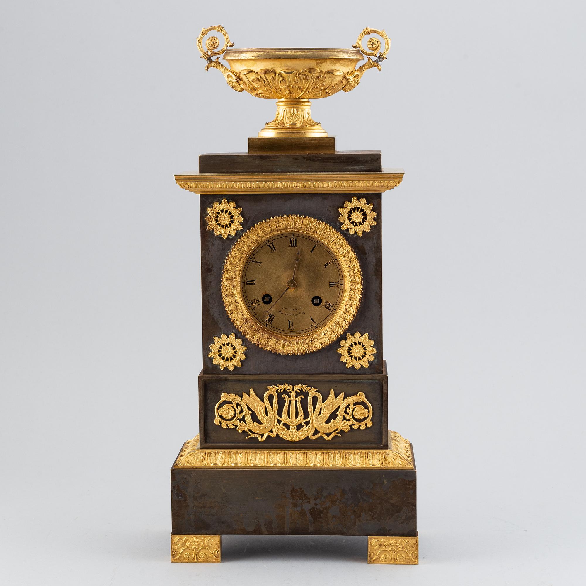 A French Empire table clock, first half of the 19th century.