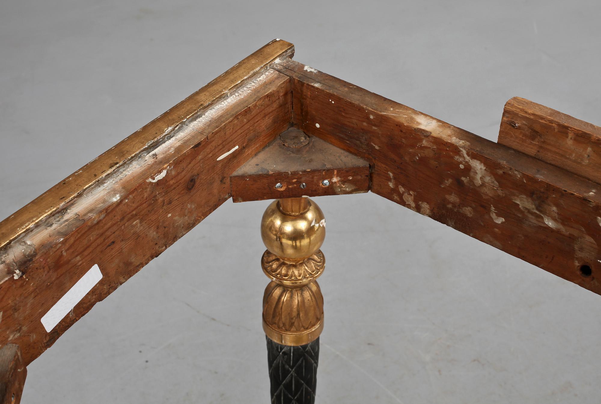 KONSOLBORD, sengustavianskt, tidigt 1800-tal.