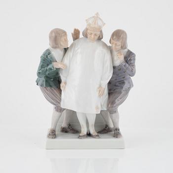 A porcelain figurine, Royal Copenhagen, Denmark, 1889-1922.