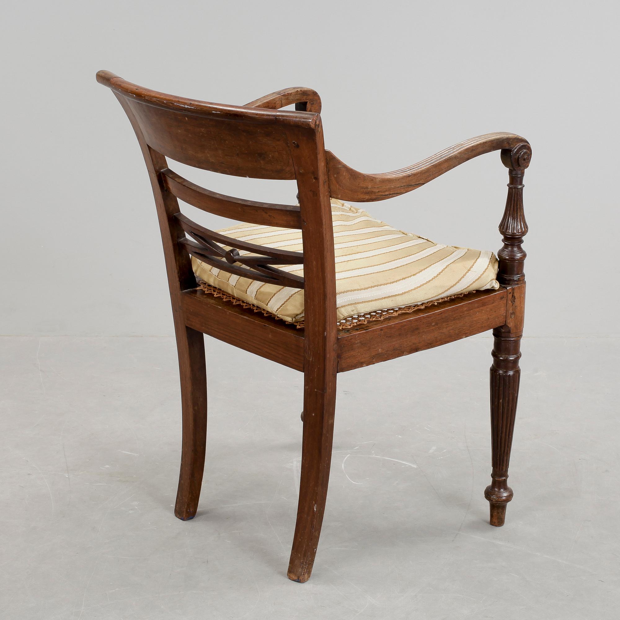 KARMSTOL, engelsk stil, 1800-tal.