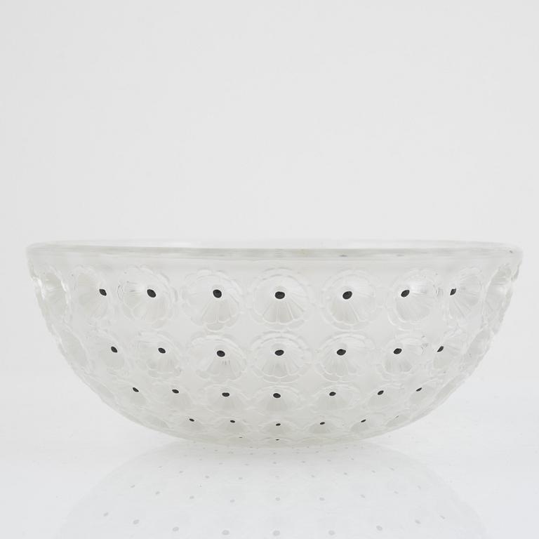 A "Nemours" glass bowl, Lalique, France, after 1945.