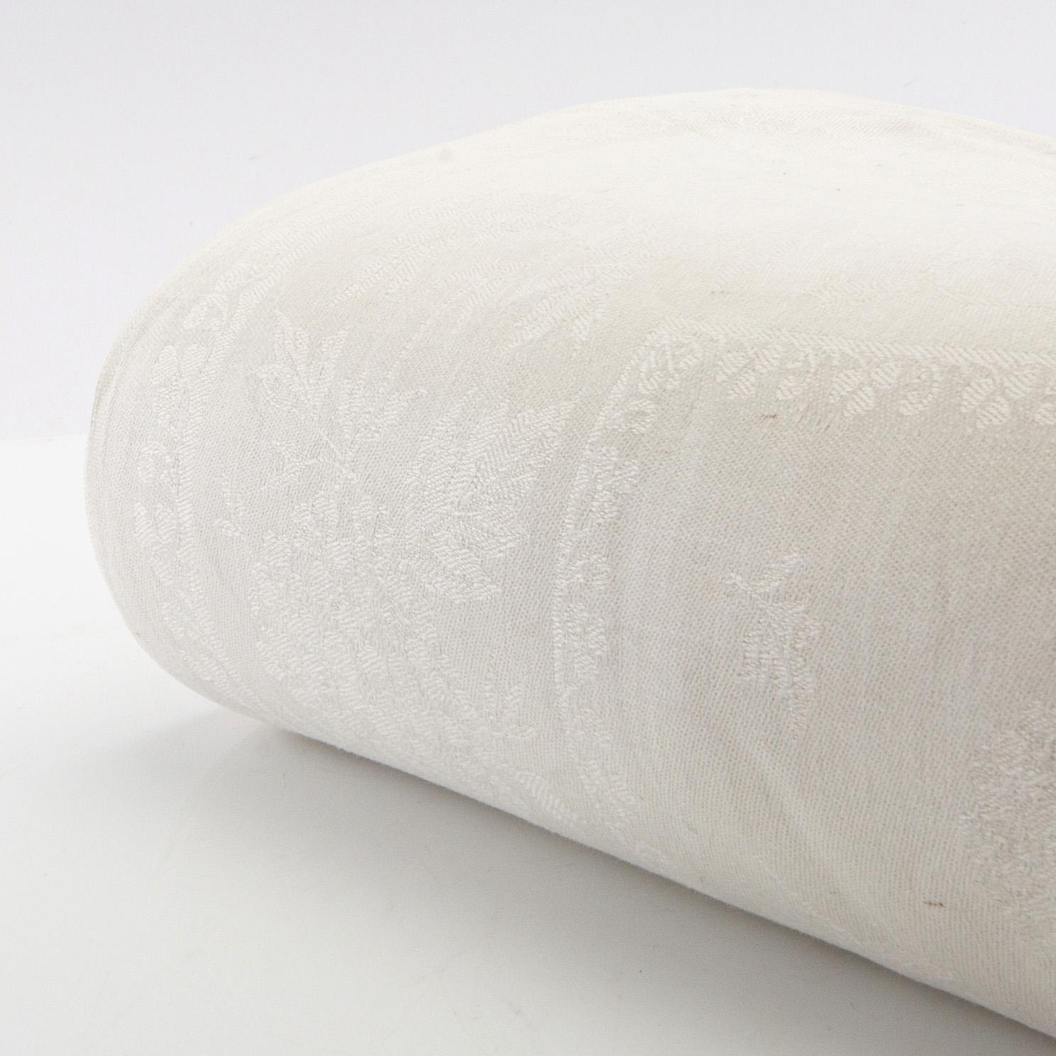 Tablecloth and napkins, 22 pcs, Damask, first half/mid 20th century.