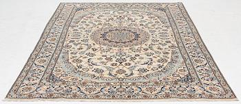Carpet, Nain, approx. 290 x 192 cm.