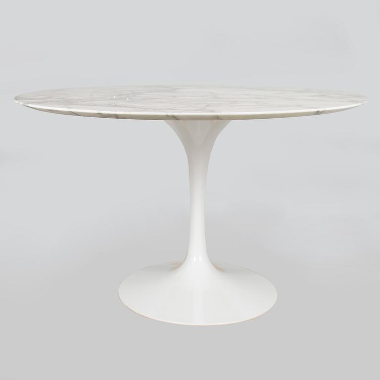 Eero Saarinen, Ruokapöytä, "Tulip", Knoll 2000-luku.