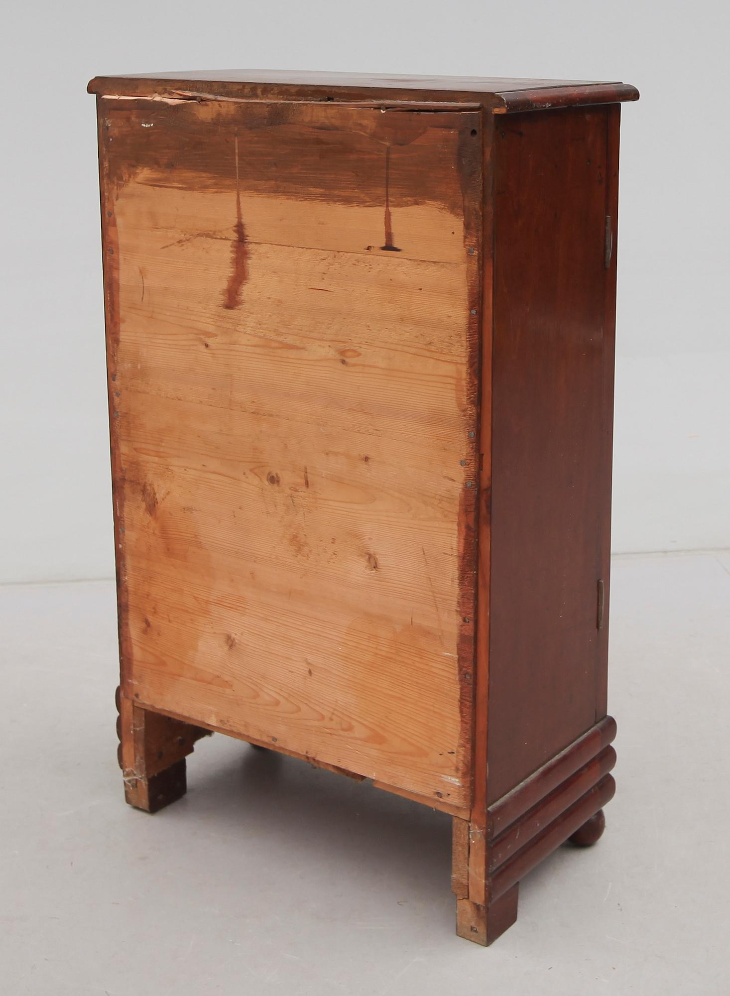 SKÅP, senempire, 1800-talets mitt.