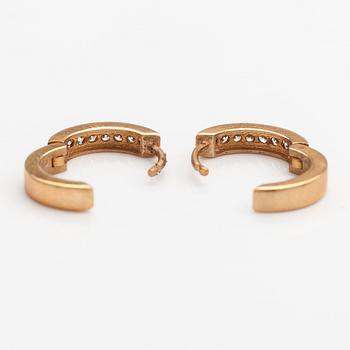 A pair of 14K gold earrings with diamonds ca. 0.26 ct in total. ITD, Espoo.