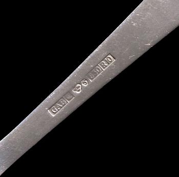 DESSERTSKEDAR, 10+6 silver, "Uppsala" resp. "Rosenholm". 1970-1990-tal. Ca 450g.
