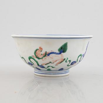 A Chinese Wucai porcelain bowl, 17th century.