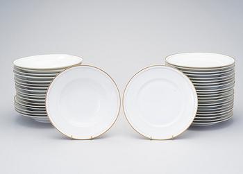 A porcelain dinnerware consisting of 86 pieces, "Silesia" Porzellanfabrik Hermann Ohme Germany 1900-1920.