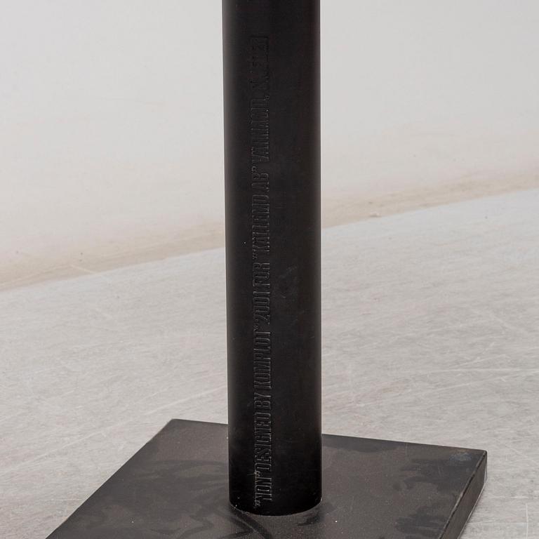 BORIS BERLIN/POUL CHRISTIANSEN, bord med två stolar, "Non", Komplot design, Källemo.