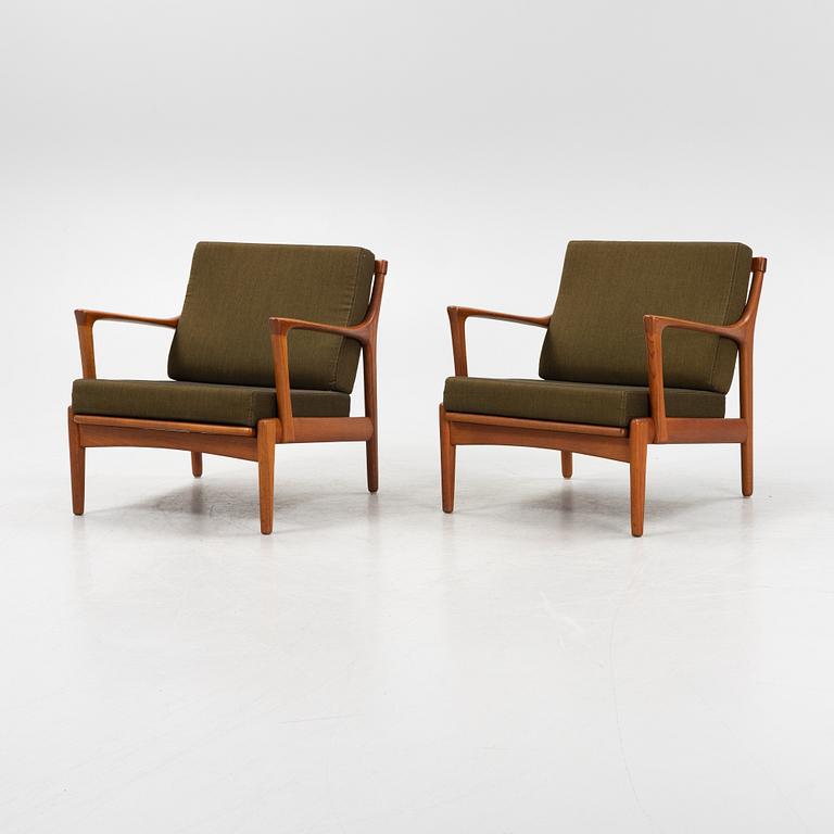 Bertil Fridhagen, a pair of 'Kuba' teak easy chairs, Bröderna Andersson, Ekenäs.