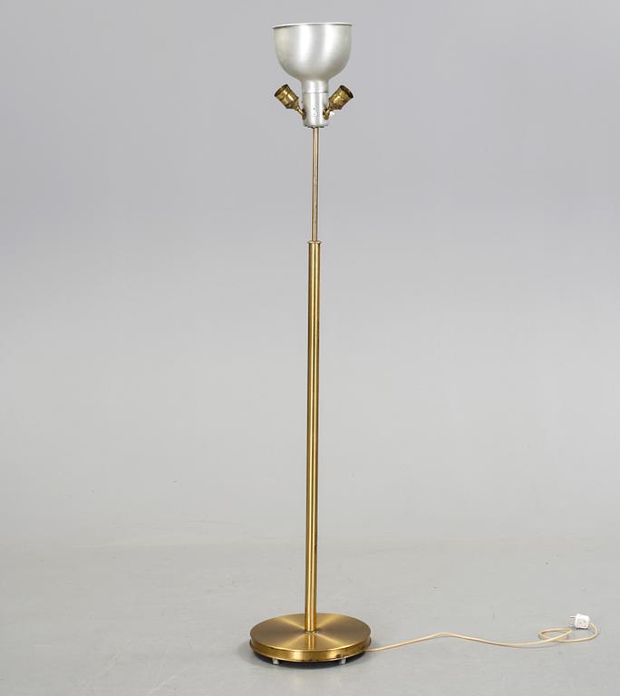 GOLVLAMPA, Josef Frank, Firma Svenskt Tenn, modell G2148. 1940-50-tal.