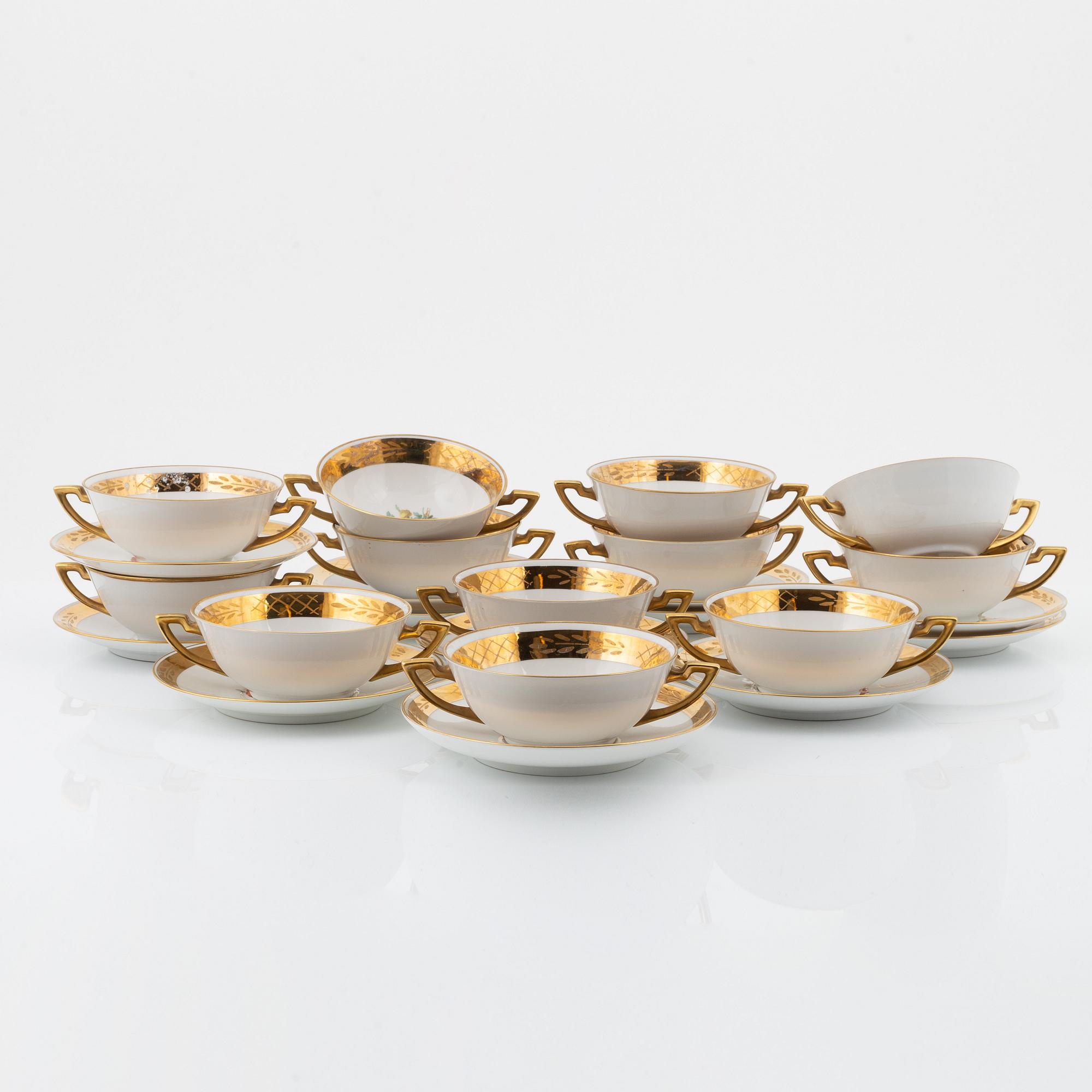 Royal Copenhagen, buljongkoppar med fat, 12 st, porslin, Danmark.