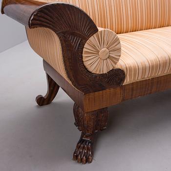 SOHVA, biedermeiertyylinen, 1900-luvun alku.