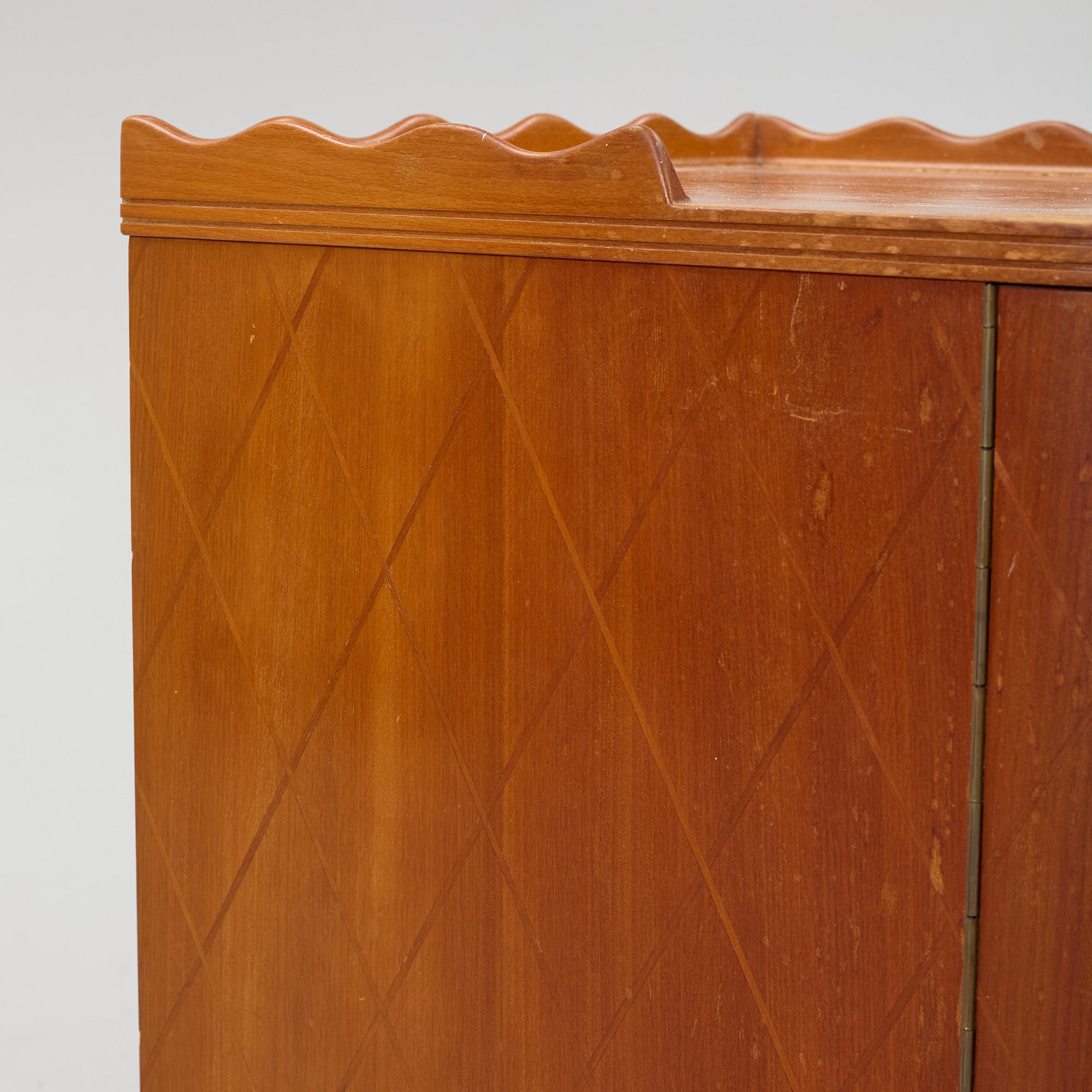 A dressing table with stool and mirror, Stil & Form Arkitektkontor för Möbler o. Inredningar, Stockholm, 1944.