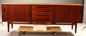 SIDEBOARD, Nils Jonsson, Troeds, 1900-talets andra hälft.