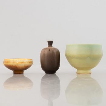 Berndt Friberg, a group of three stoneware bowls and a vase, Gustavsberg Studio.