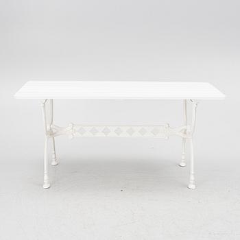 Trädgårdsgrupp, 4 delar, Byarum, 1900-talets andra hälft.