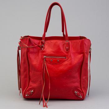 A bag by Balenciaga "Papier Tote Bag".