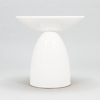 Eero Aarnio, A 21st century 'Parabel table' for Adelta.