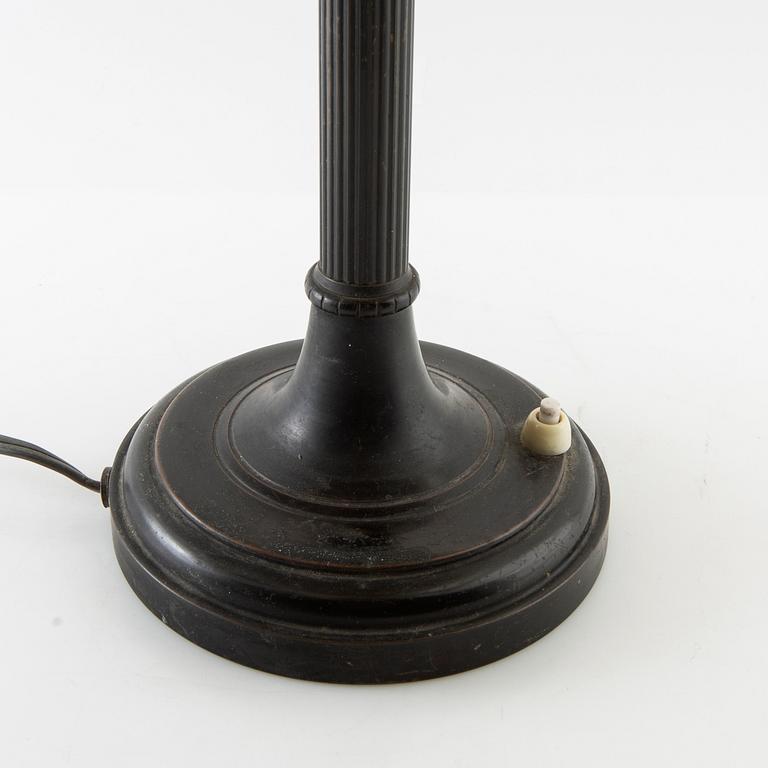 Table lamp 1910s/1920s Swedish grace.