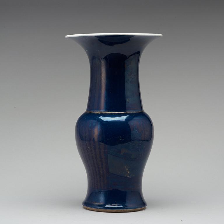 VAS, porslin. Qingdynastin, 1700-tal.