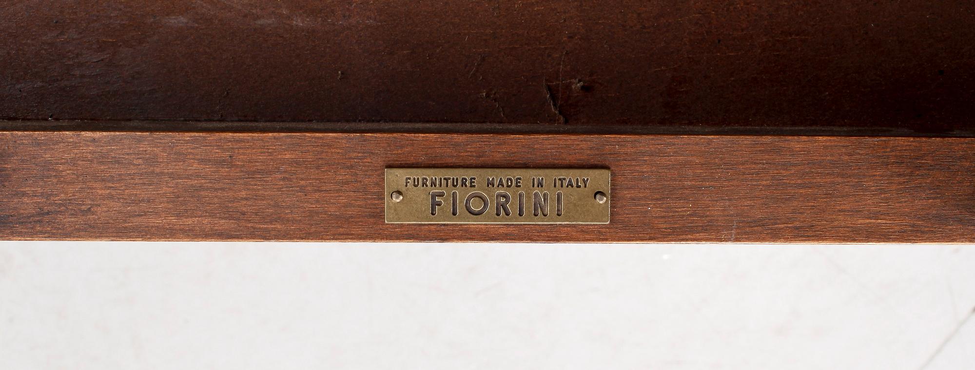 SIDOBORD, ett par, Fiorini Italien, 1900-talets slut.