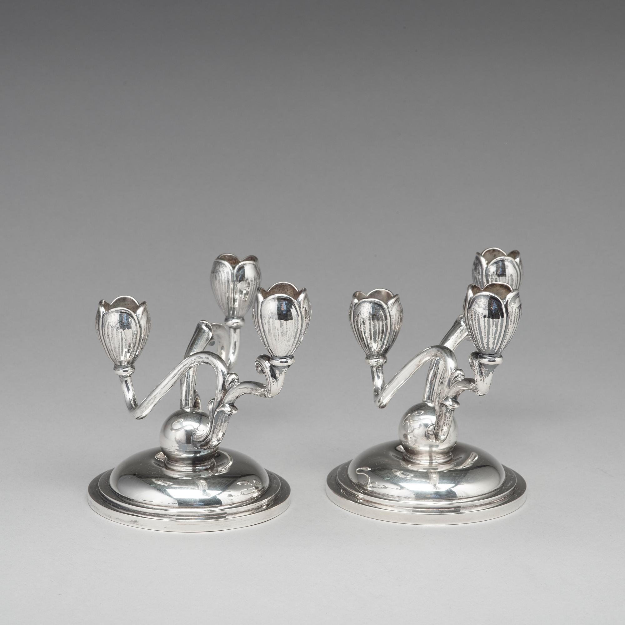 W.A BOLIN, kandelabrar, ett par för vardera tre ljus, Stockholm 1955.