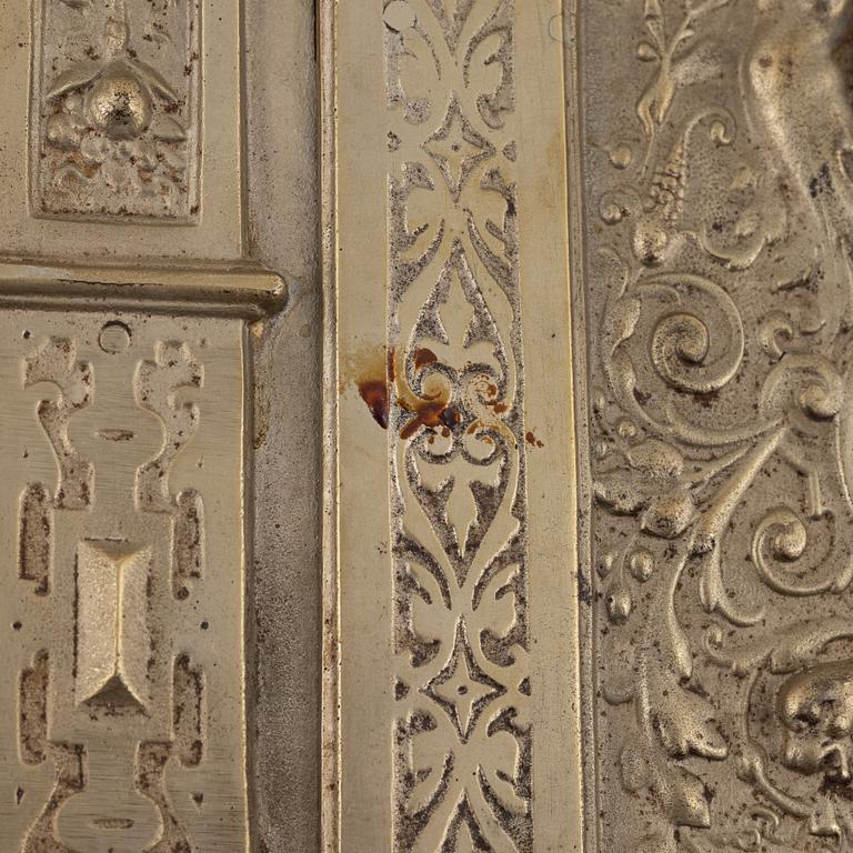 A meal wall cabinet, late 19th century.