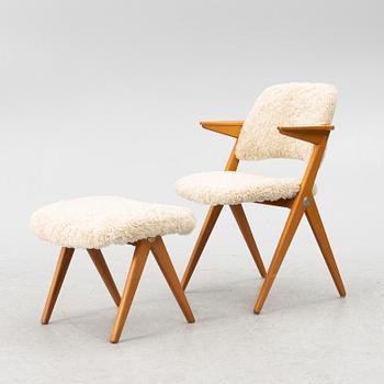 Bengt Ruda, Armchair, model "562-026", with footstool, from the 'Triva series', Nordiska Kompaniet.