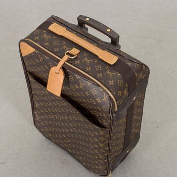 LOUIS VUITTON, cabin luggage, PEGASE 60, M23250, monogram canvas, ID holder marked UT.