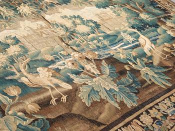 TAPESTRY, tapestry weave. 274,5 x 402 cm. Flanders, the second part of the 17th century til around 1700.