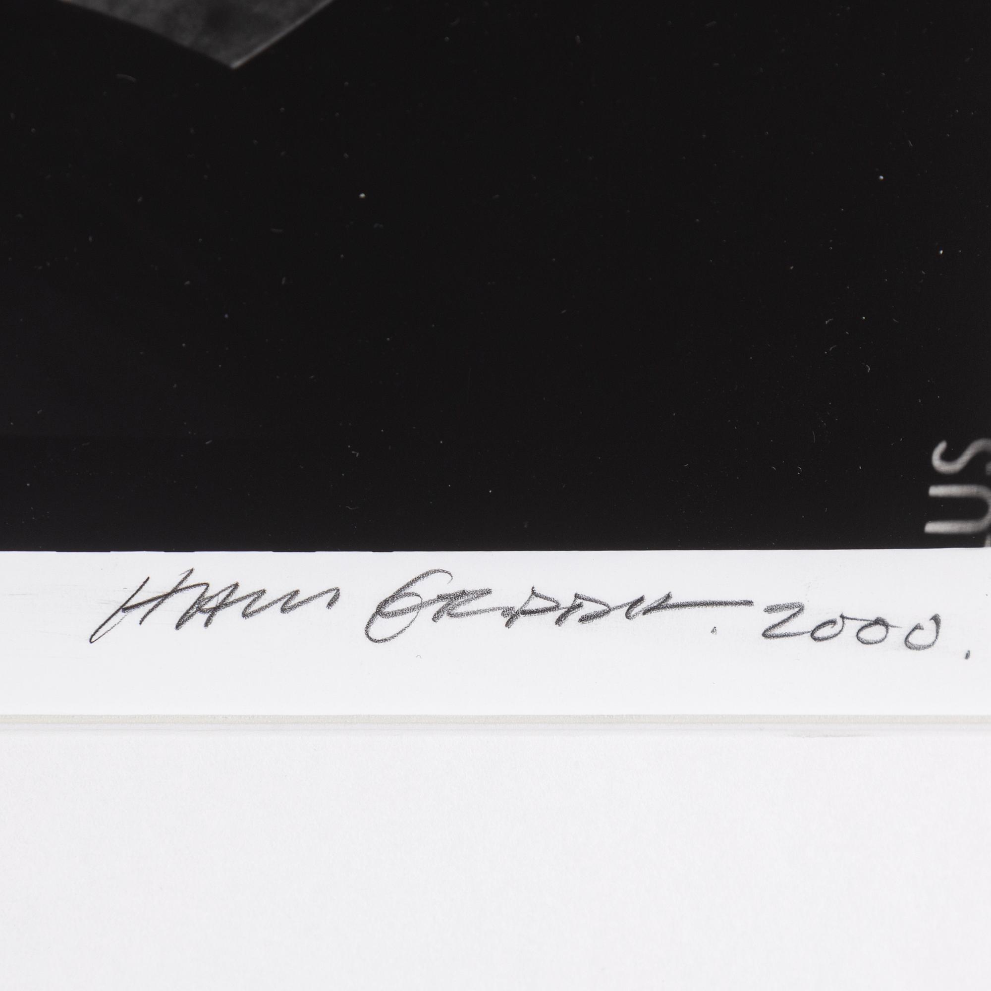 HANS GEDDA, photograph signed and dated 2000.
