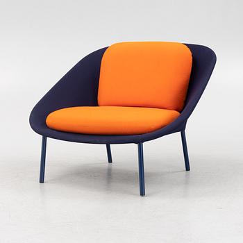 Cate and Nelson, a 'Netframe' easy chair, Offecct.