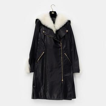 Chanel, A black leather coat with a sheepskin fur collar, size 34.