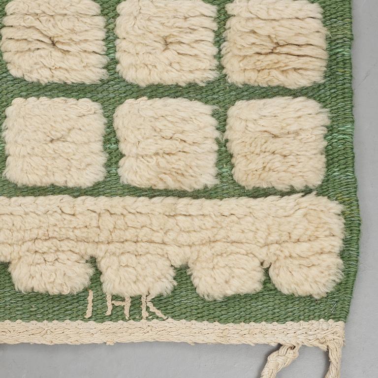 Ingrid Hellman-Knafve, Matto, knotted pile in relief, ca 244-245 x 178,5-183 cm, signed IHK.