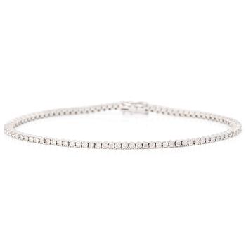 Tennisarmband 18K vitguld med briljantslipade diamanter.