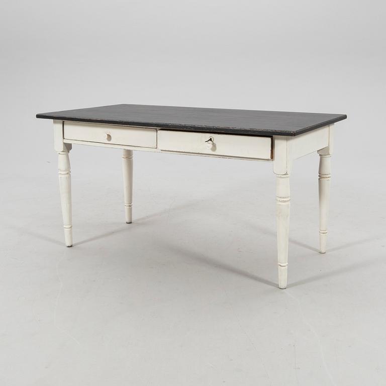 Kitchen table/work table around 1900.
