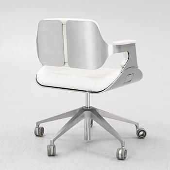 Hadi Teherani, a 'Silver 162S' desk chair, Interstuhl, Germany.