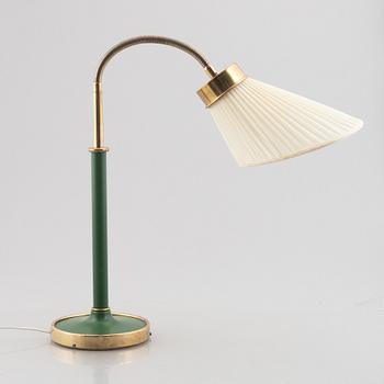 Josef Frank, bordslampa, modell 2434, Firma Svenskt Tenn.