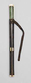 BESTICK i SCHATULL, elfenben, hajskinn och metall. Qing dynastin (1644-1911).