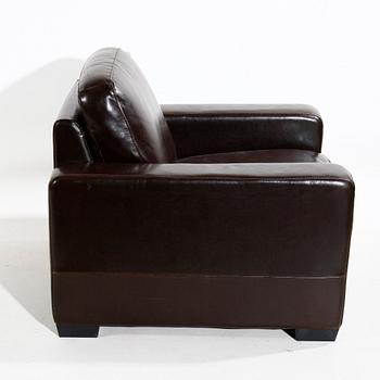 FÅTÖLJ, skinn. Skinngruppen, 2000-tal.