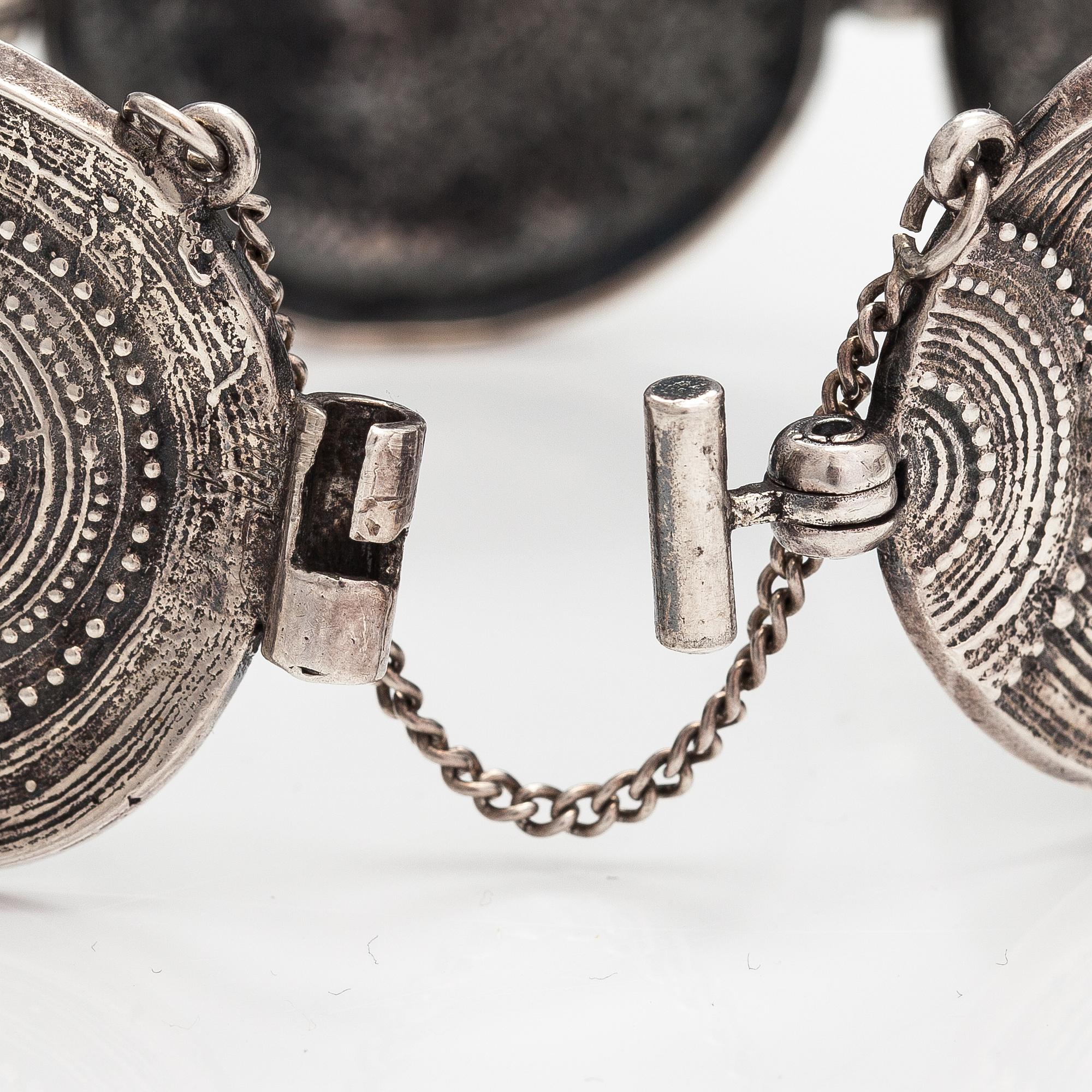 Jorma Laine, A silver bracelet "Chic". Turun Hopea, Turku 1973.