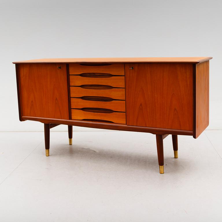 SIDEBOARD, Sørheim, Norge, 1900-talets andra hälft.