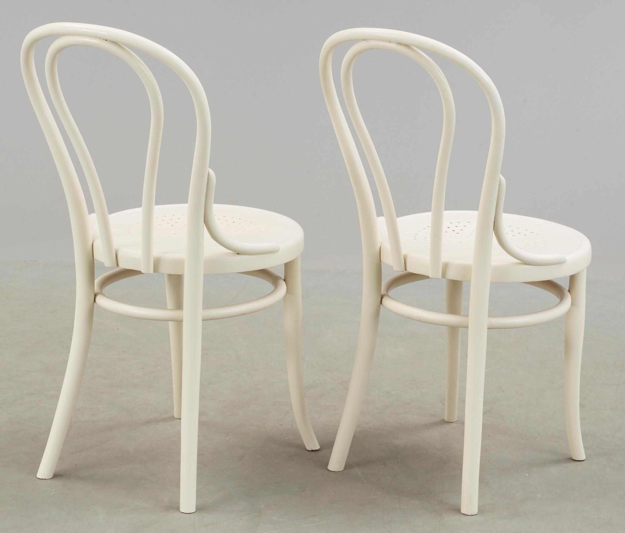 STOLAR, ett par, Thonet, omkring år 1900.